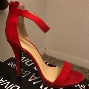 👠👠❤️